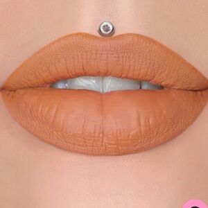 NO SQUEEZE Jeffree Star Velour Liquid Lipstick